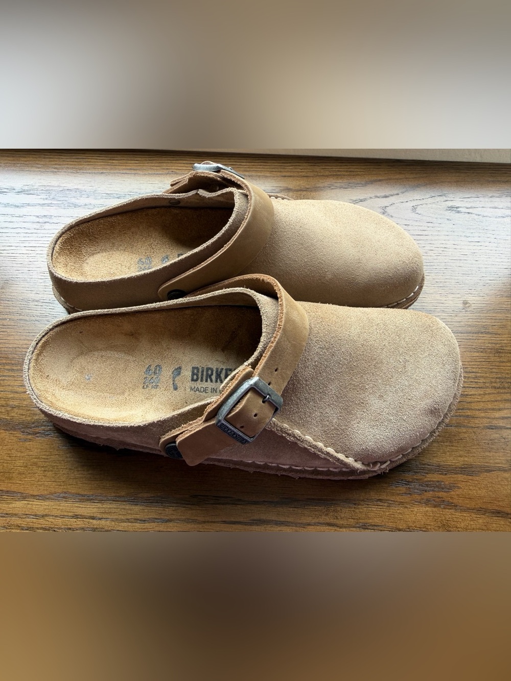 Like New!! Birkenstock Lutry Suede Boston Clogs in Gray Taupe - Picture 4 of 10